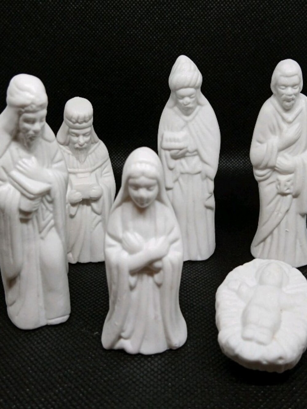 Vintage 1994 Art Mark White Ceramic Porcelain 6 Pc Nativity Set. New In Box.